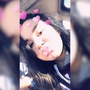 Meet your Posher, Alyssa